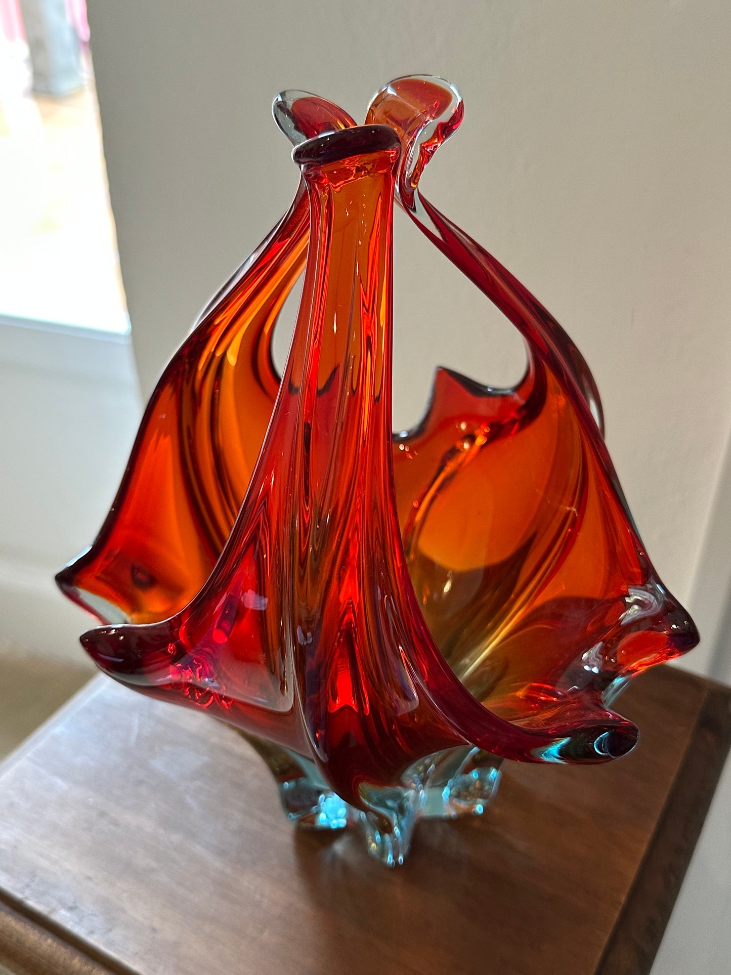 Centro de mesa de cristal artístico rojo ámbar