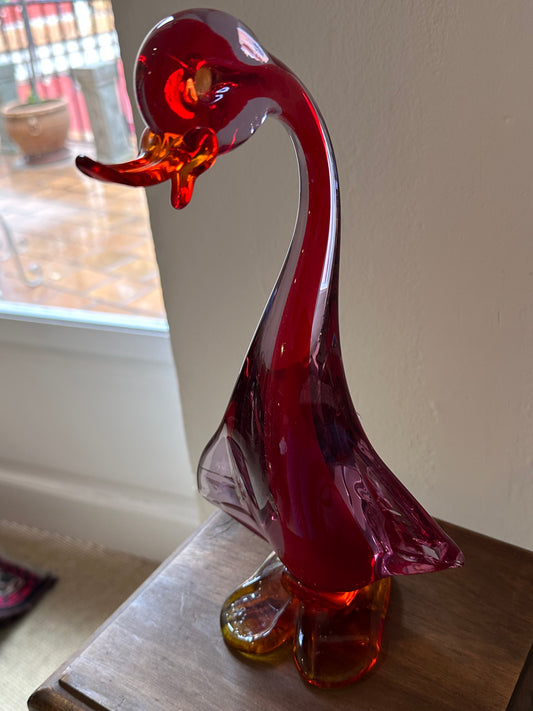 Figura decorativa de pato en cristal de Murano rojo y ámbar