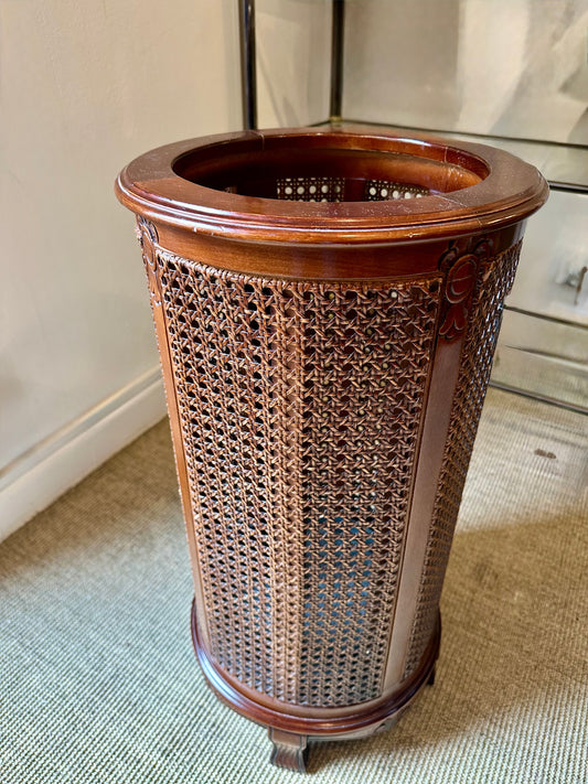 Revistero / Paragüero Vintage de Madera y Ratán – Años 60